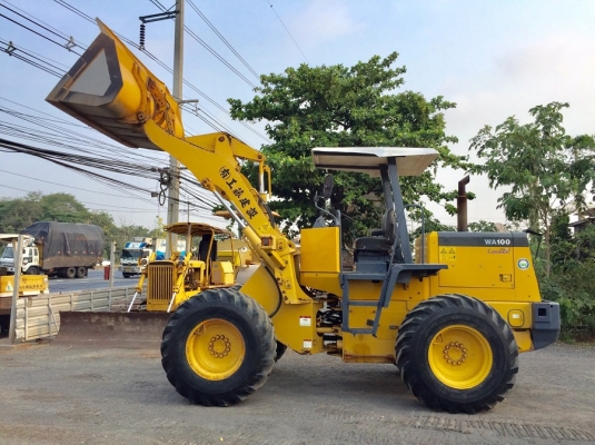 ขายรถตัก KOMATSU WA100-3 สมบูรณ์พร้อมใช้ครับ FROM JAPAN ติดต่อ 063-9316985 ID LINE : 0639316985 ครับ