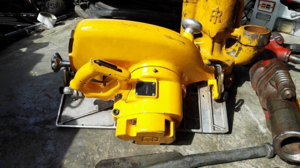 ** ไปอยู่ภูเก็ต ** ขายเหมาเครื่องมือลมของอังกฤษทุกชิ้น อิงเกอร์โซแลนด์ Ingersoll-rand Made in ENGLAND บางตัวยังไม่ได้ใช้งาน