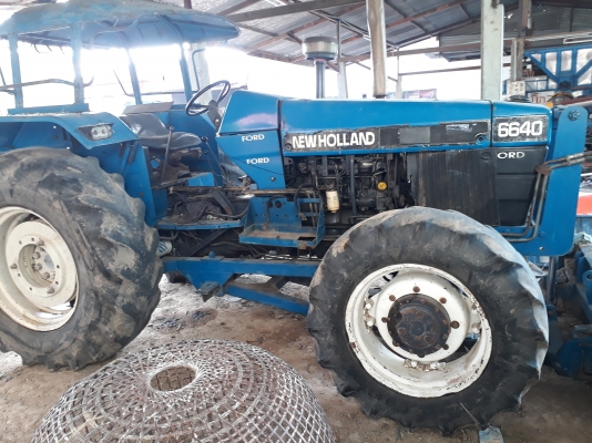 รถไถ่ฟอร์ด 6640 2 เพลา ผานหลัง tmc ติดต่อ 0817913957 รถไถ่ฟอร์ด 6640 2 เพลา ผานหลัง tmc ติดต่อ 0817913957