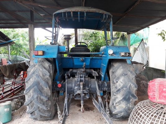 รถไถ่ฟอร์ด 6640 2 เพลา ผานหลัง tmc ติดต่อ 0817913957 รถไถ่ฟอร์ด 6640 2 เพลา ผานหลัง tmc ติดต่อ 0817913957