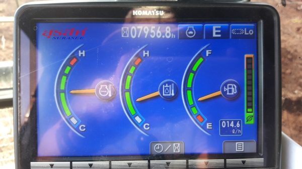 ขายรถแบ็คโฮ KOMATSU PC200-8MO พร้อมไลน์หัวกระแทก ใช้งาน 7,956 ชั่วโมง
