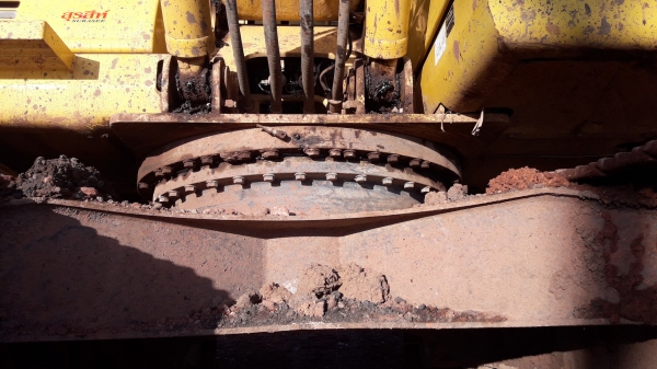 ขายรถแบ็คโฮ KOMATSU PC200-8MO พร้อมไลน์หัวกระแทก ใช้งาน 7,956 ชั่วโมง