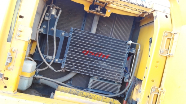 ขายรถแบ็คโฮ KOMATSU PC200-8MO พร้อมไลน์หัวกระแทก ใช้งาน 7,956 ชั่วโมง