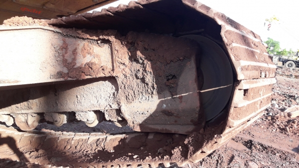 ขายรถแบ็คโฮ KOMATSU PC200-8MO พร้อมไลน์หัวกระแทก ใช้งาน 7,956 ชั่วโมง