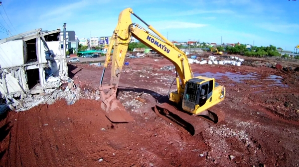 ขายรถแบ็คโฮ KOMATSU PC200-8MO พร้อมไลน์หัวกระแทก ใช้งาน 7,956 ชั่วโมง