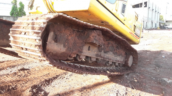 ขายรถแบ็คโฮ KOMATSU PC200-8MO พร้อมไลน์หัวกระแทก ใช้งาน 7,956 ชั่วโมง