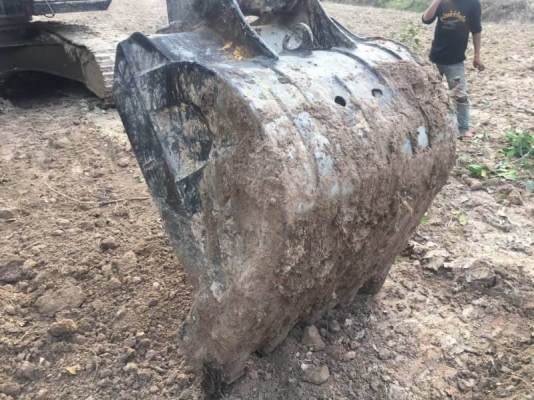 ขาย 455,000 บาท KOMATSU PC200 รุ่น 5 (คอนโทรลสั่น) เครื่อง 6D95L-Turbo โช่หนา เอวแน่น (ไฟ้ฟาตัด กล่องและมอเตอร์อยู่) เอกสารเล่มทะเบียน(ภาษีไม่ขาด)    รถอยู่ จ.นครพนม โทร&amp;ไอดีไลน์ 0610710295