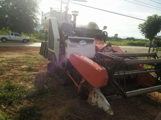 ขายรถเกี่ยวข้าว DC60 พลัส พร้อมเทรลเลอร์ลากจูง สภาพพร้อมใช้งาน เอกสารพร้อมโอน ราคา195,000 สนใจโทร 090-8588220  093-3258446 www.narong2truck.com www.truck.in.th/498 https://www.facebook.com/narong2truck/ ID: narong498 ID: 09332584461 เพจ Facebook ณรงค์ ซื้