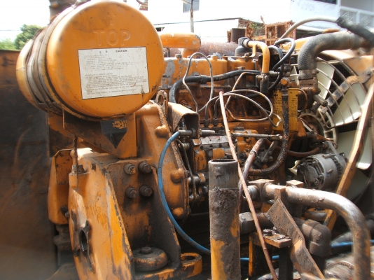 ขายซากแม็คโคร เครื่องยนต์ ปั้มไฮดรอลิก หัวเก๋ง โซ่ และอุปกรณ์ต่างๆ