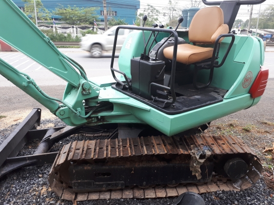 komatsu pc20-7 สภาพดีพร้อมใช้ komatsu pc20-7 สภาพดีพร้อมใช้