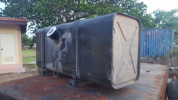 ขาย ถังน้ำมัน โทร 089-7087998,081-7855503  เรายินดีให้บริการคร่า....