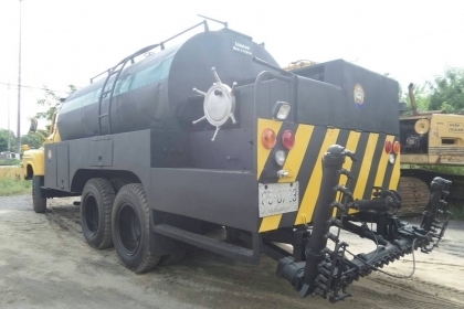 รถสเปร์ยาง ถังดิเรฟฟอร์ดของอังกฤษ รถISUZUหัวยาวเครื่องเดิมเกียร์เดิม รถสเปร์ยาง ถังดิเรฟฟอร์ดของอังกฤษ รถISUZUหัวยาวเครื่องเดิมเกียร์เดิม