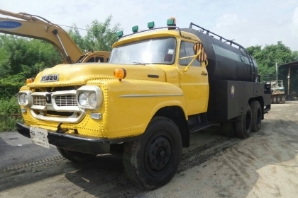 รถสเปร์ยาง ถังดิเรฟฟอร์ดของอังกฤษ รถISUZUหัวยาวเครื่องเดิมเกียร์เดิม