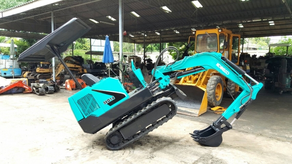 ขาย รถขุด KOBELCO รุ่น SK014 มือสองญี่ปุ่น แทรกยางสวย สลัก บูทเอวแน่น 100\% ขึ้นรถปิคอัพ ได้แน่นอน แรงดีทุกระบบ มือถือ/LINE ID : 0818753444