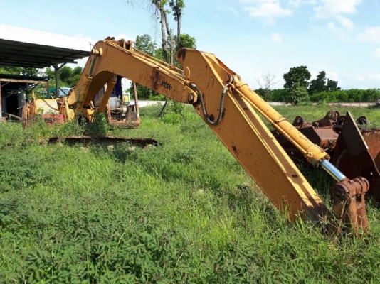 ขาย 215,000 KOMATSU pc 200-5 เอกสาร อินวอยอุปกรณ์ เครื่องอะไหล่ยังอยู่ ครบเกือบทุกชิ้น รถอยู่.บ้านบึงชลบุรี 090-772-3710 090-772-3708