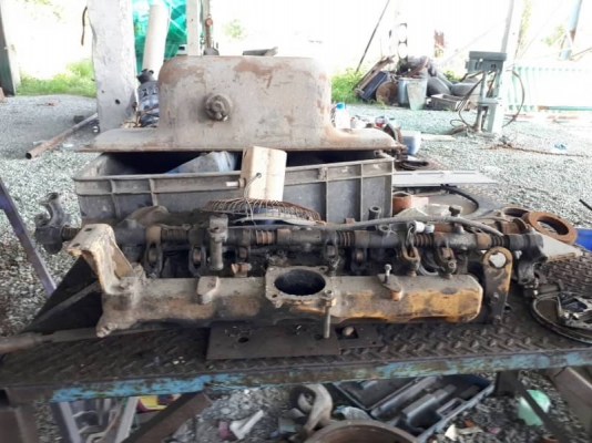 ขาย 215,000 KOMATSU pc 200-5 เอกสาร อินวอยอุปกรณ์ เครื่องอะไหล่ยังอยู่ ครบเกือบทุกชิ้น รถอยู่.บ้านบึงชลบุรี 090-772-3710 090-772-3708