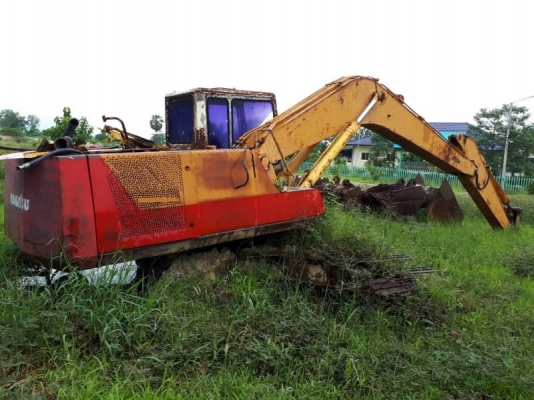 ขาย 215,000 KOMATSU pc 200-5 เอกสาร อินวอยอุปกรณ์ เครื่องอะไหล่ยังอยู่ ครบเกือบทุกชิ้น รถอยู่.บ้านบึงชลบุรี 090-772-3710 090-772-3708