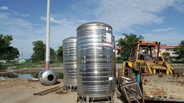 ขายถังน้ำ ขนาด 4000 ลิตรสภาพดีมีให้เลือกหลายใบ