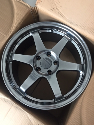 ใหม่แกะกล่องแม็ก 18×8.5 TE37 5 รู 114 offset et35 ใส่ Honda civic FD,FB โตโยต้าแคมรี่ ใหม่แกะกล่องแม็ก 18×8.5 TE37 5 รู 114 offset et35 ใส่ Honda civic FD,FB โตโยต้าแคมรี่