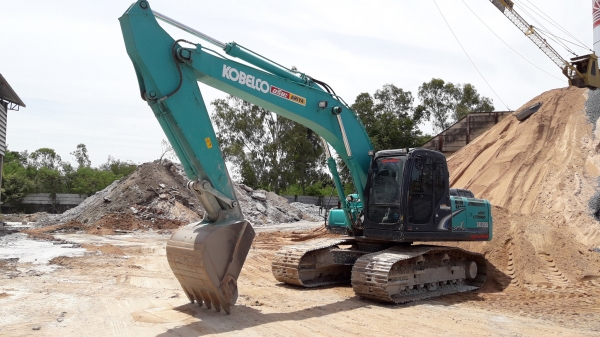 ขายรถแบ็คโฮ KOBELCO SK200-8 Yn12 SuperXM ใช้งาน 1,065 ชั่วโมง สภาพสมบูรณ์ทุกระบบ รถ 95 \% รถอยู่ชลบุรี