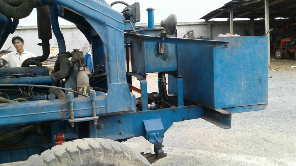 รถคีบอ้อยเครื่องฟรอด