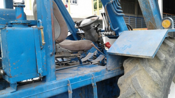 รถคีบอ้อยเครื่องฟรอด