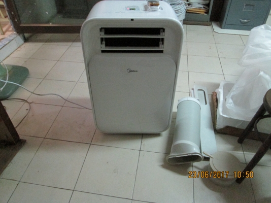 ขายแอร์เคลื่อนที่  ป้ายแดง  ยี้ห้อ Midea  ขนาด9000Btu