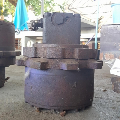 ตัวเดิน ihi 30 ราคา 25,000 บาท นอก