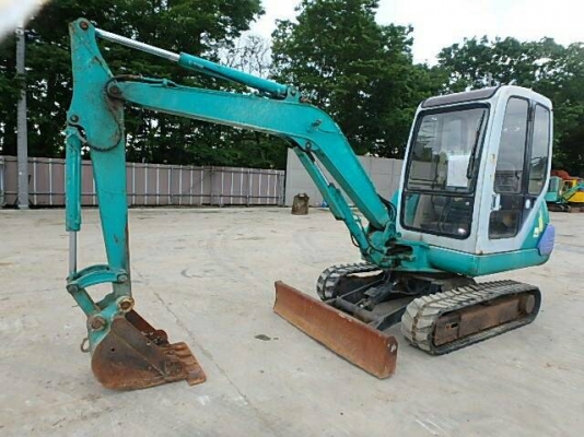 ขาย KOMATSU PC30-7  เก่าญี่ปุนแท้  มีเก๋งพร้อม สภาพสวย  เดิมๆๆ  รับประกัน เครื่องปั๊ม  โทร 089-7462641  สุวรรรณี