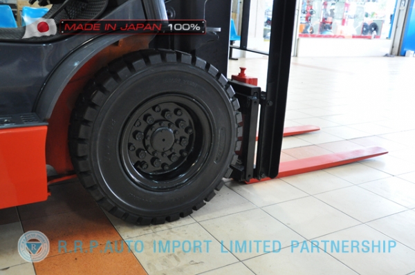 ขายรถโฟล์คลิฟท์มือสอง TOYOTA รุ่น 8FD25-34615 นำเข้าจากประเทศญี่ปุ่น 100\% ไม่เคยใช้งานในไทย