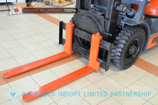 ขายรถโฟล์คลิฟท์มือสอง TOYOTA รุ่น 6FG20-11901 นำเข้าจากประเทศญี่ปุ่น 100\% ไม่เคยใช้งานในไทย