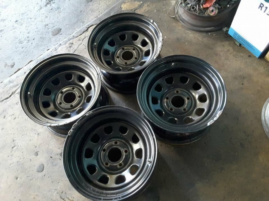 ล้อกะทะ 5/114 ลาย Rock ขอบ 15*8 et-25 สภาพดี 1ชุด ล้อกะทะ 5/114 ลาย Rock ขอบ 15*8 et-25 สภาพดี 1ชุด