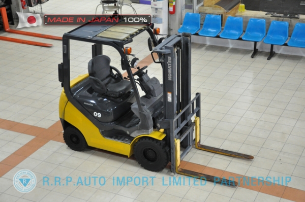 ขายรถโฟล์คลิฟท์มือสอง KOMATSU รุ่น FG09T-20-672585 นำเข้าจากประเทศญี่ปุ่น 100\% ไม่เคยใช้งานในไทย