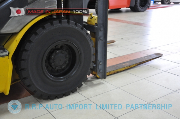 ขายรถโฟล์คลิฟท์มือสอง KOMATSU รุ่น FG09T-20-672585 นำเข้าจากประเทศญี่ปุ่น 100\% ไม่เคยใช้งานในไทย