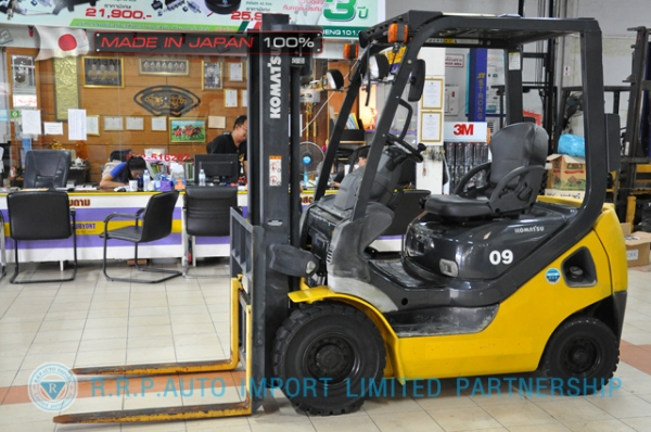 ขายรถโฟล์คลิฟท์มือสอง KOMATSU รุ่น FG09T-20-672585 นำเข้าจากประเทศญี่ปุ่น 100\% ไม่เคยใช้งานในไทย