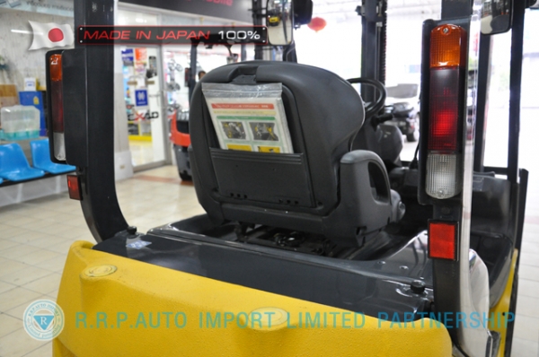 ขายรถโฟล์คลิฟท์มือสอง KOMATSU รุ่น FG09T-20-672585 นำเข้าจากประเทศญี่ปุ่น 100\% ไม่เคยใช้งานในไทย