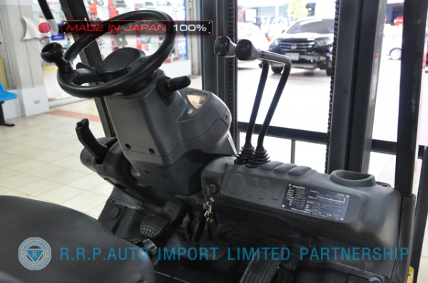 ขายรถโฟล์คลิฟท์มือสอง KOMATSU รุ่น FG09T-20-672585 นำเข้าจากประเทศญี่ปุ่น 100\% ไม่เคยใช้งานในไทย
