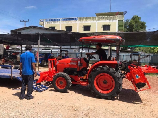 รถเข้าใหม่ #ปัญญาแทรคเตอร์  คูโบต้าL3608SP จดทะเบียนปี 59 สภาพนางฟ้า  ใช้งานน้อย 250 ชม. สีเดิมจากโรงงานใบมีดคานล่าง พร้อมโรตาลี่ใหม่1.6ม.ราคา 390,000 บ.