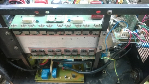 ตู้เชื่อมงานหนัก Hitronic ARC 300