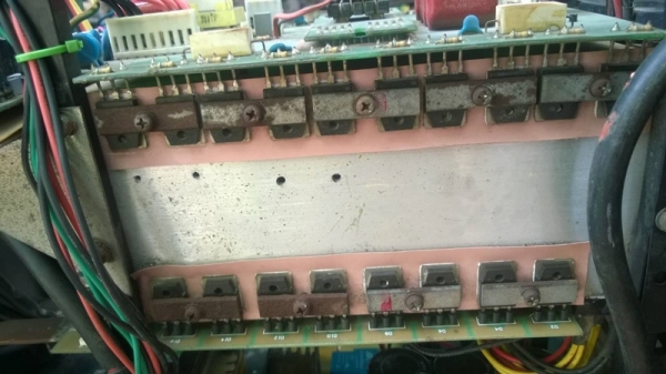 ตู้เชื่อมงานหนัก Hitronic ARC 300