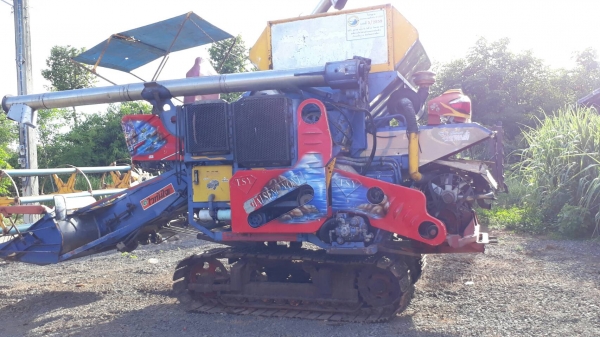 ขายรถเกี่ยวข้าว