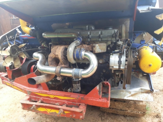 ขายรถเกี่ยวข้าว