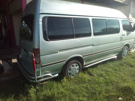 ขายtoyota hiace.  เครื่อง2jพัง