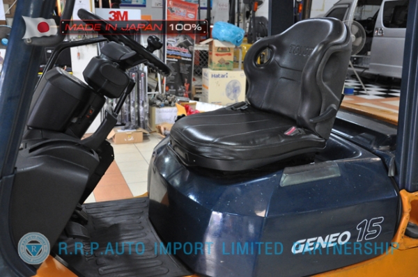 ขายรถโฟล์คลิฟท์มือสอง TOYOTA รุ่น 7FD15-14350 นำเข้าจากประเทศญี่ปุ่น 100\% ไม่เคยใช้งานในไทย