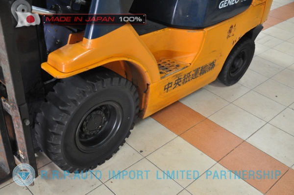 ขายรถโฟล์คลิฟท์มือสอง TOYOTA รุ่น 7FD15-14350 นำเข้าจากประเทศญี่ปุ่น 100\% ไม่เคยใช้งานในไทย