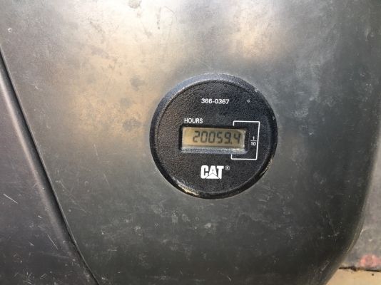 ขายถูก รถแบคโฮ CAT 320D  สภาพเดิมโซ่หนาไฟฟ้าเต็ม เอกสารอินวอยถ้าท่านไดสนใจติดต่อทางไลน์ได้นะครับผมอยยู่ต่างประเทศพรุ่งนี้กลับวันเสาคับ