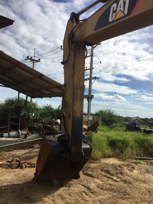 ขายถูก รถแบคโฮ CAT 320D  สภาพเดิมโซ่หนาไฟฟ้าเต็ม เอกสารอินวอยถ้าท่านไดสนใจติดต่อทางไลน์ได้นะครับผมอยยู่ต่างประเทศพรุ่งนี้กลับวันเสาคับ