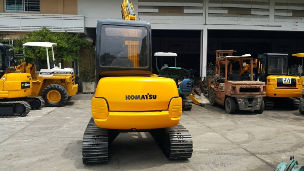 ขายรถขุด KOMATSU รุ่น PC45-1- มือสองญี่ปุ่น แทรกเหล็ก พร้อมหัวเก๋ง มีไล์กระแทก  สลักบูท เอวแน่น 100\% ปั้มนิ้ว ทำงานไว ติดตั้งแอร์ เรียบร้อยแล้ว  มือถือ/LINE ID : 0818753444