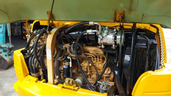 ขายรถขุด KOMATSU รุ่น PC45-1- มือสองญี่ปุ่น แทรกเหล็ก พร้อมหัวเก๋ง มีไล์กระแทก  สลักบูท เอวแน่น 100\% ปั้มนิ้ว ทำงานไว ติดตั้งแอร์ เรียบร้อยแล้ว  มือถือ/LINE ID : 0818753444