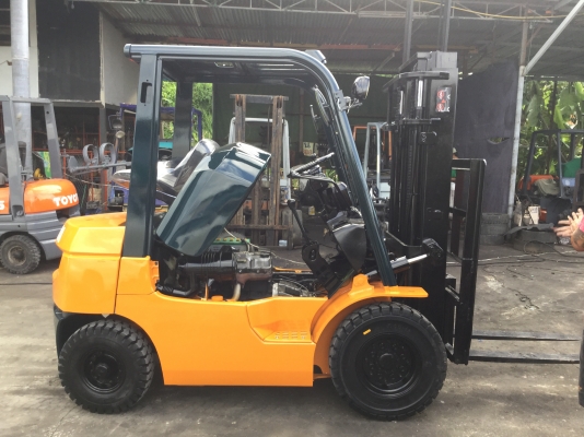 ขาย โตโยต้า รุ่น 7 ดีเซล 2 ตัน เสา 3 เมตร ขาย โตโยต้า รุ่น 7 ดีเซล 2 ตัน เสา 3 เมตร